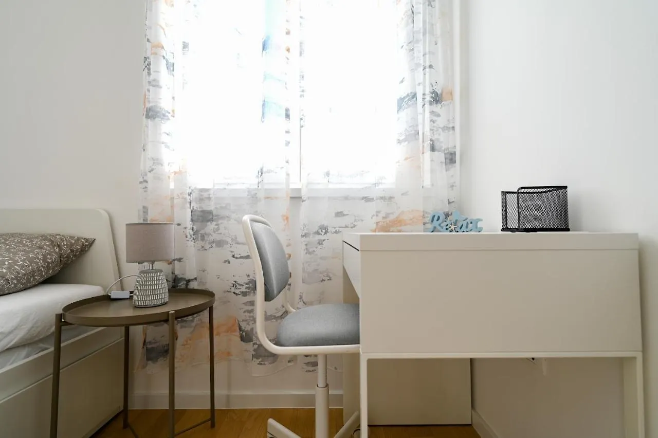 Apartment Apartman Lovre Zadar